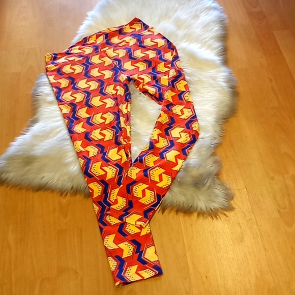 LulaRoe Printed Leggings- T&C-#1559+ - Picture 8 of 10